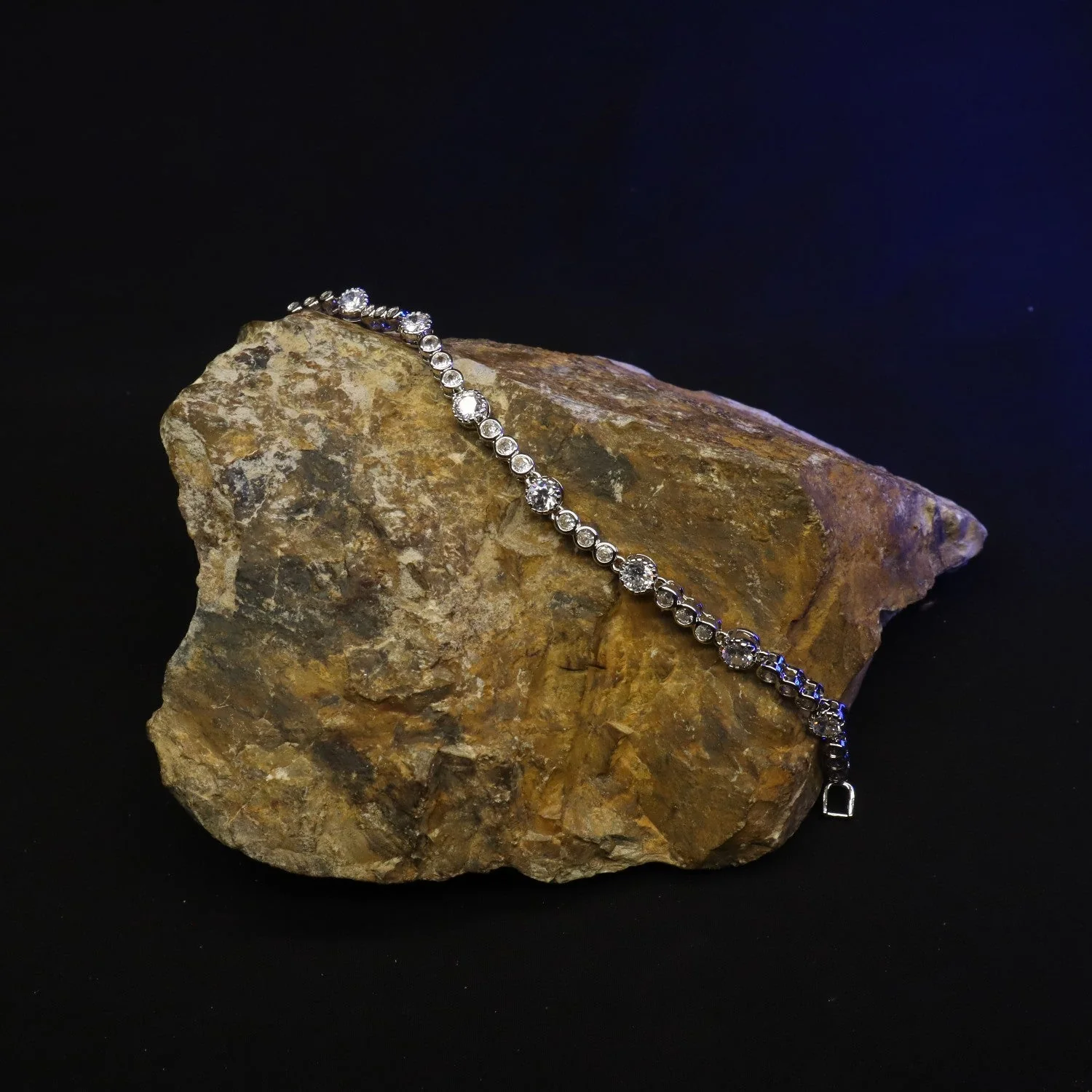 Mr. RJ| silver stone silver plated bracelets