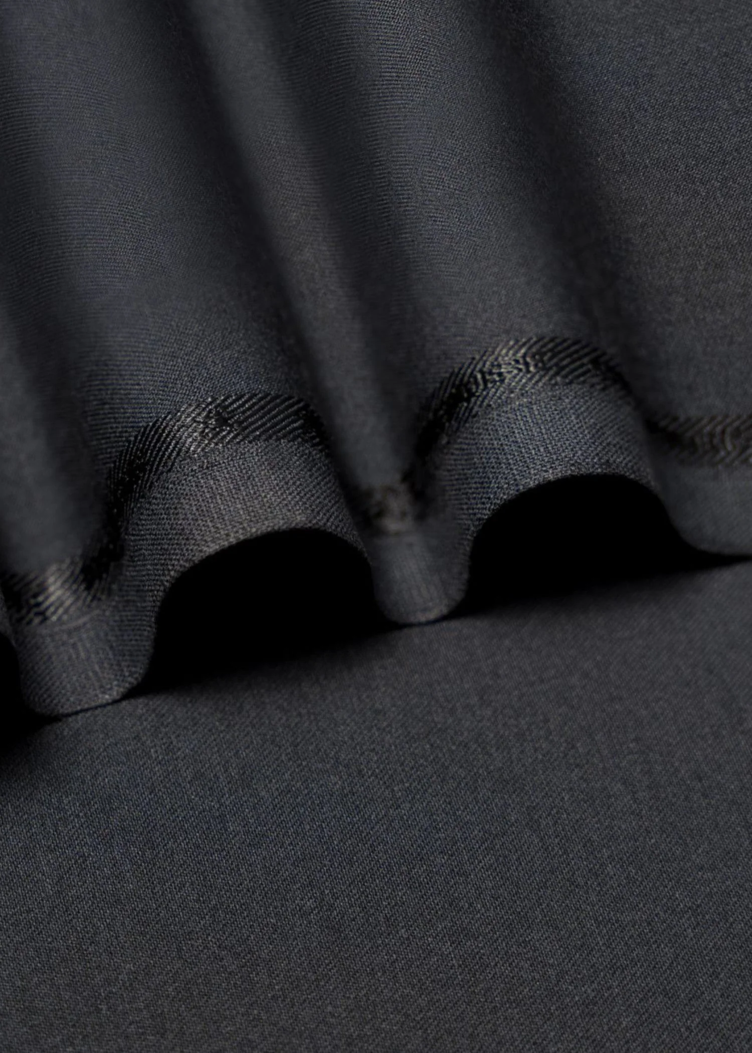 Istor - UNSTITCHED-Lacuna-DeepCharcoal 3 Istor - UNSTITCHED-Lacuna-DeepCharcoal
