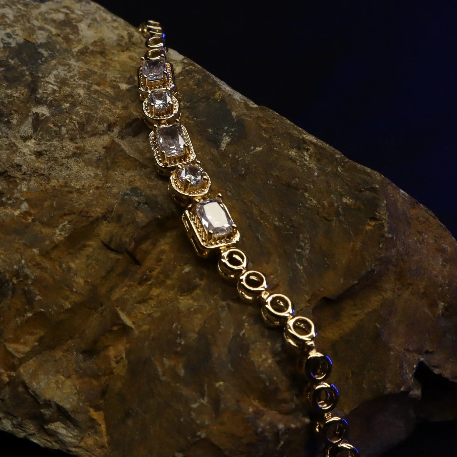 Mr.RJ | Spark Bow bracelet White
