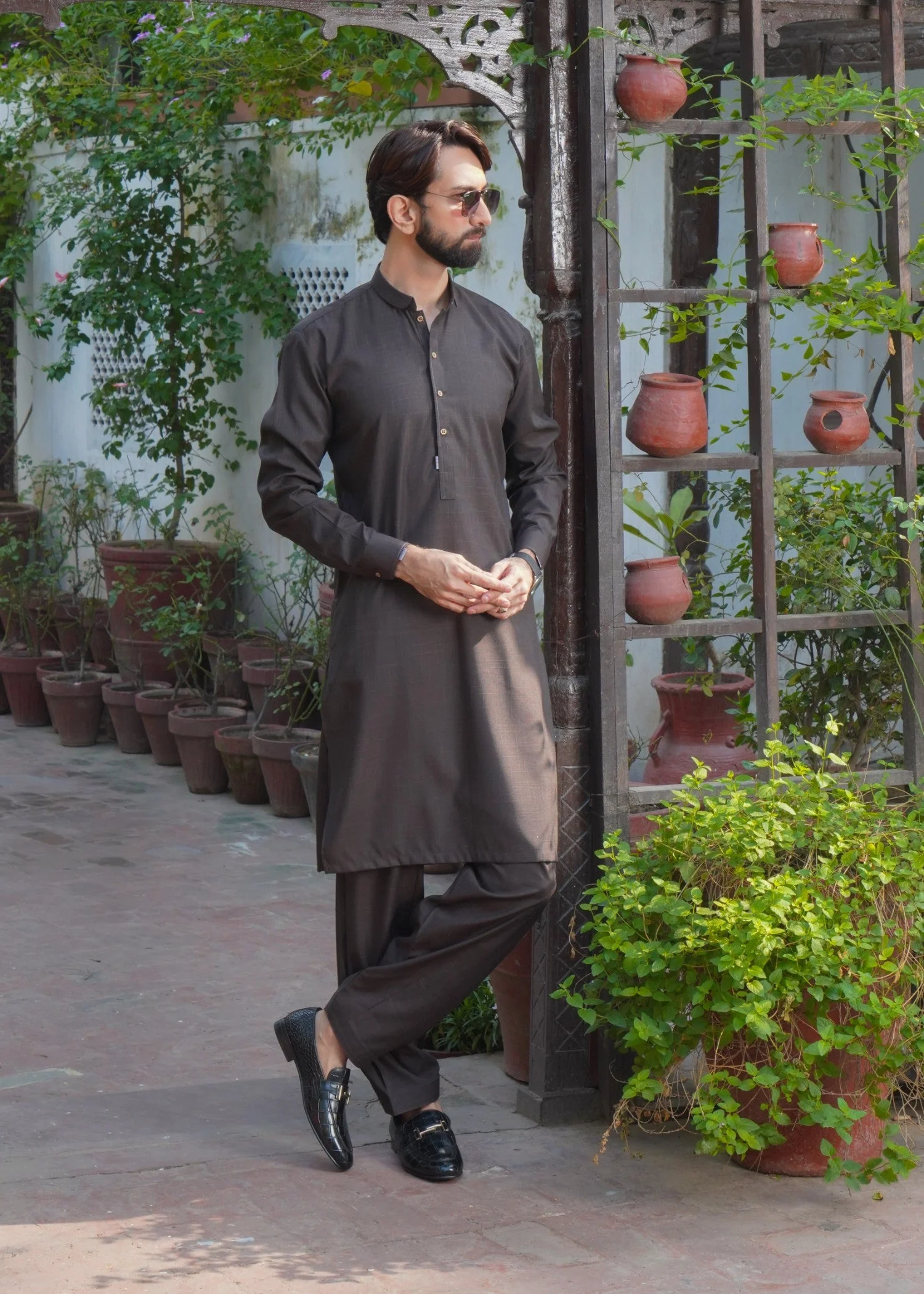 DSTN-03 DARK BROWN