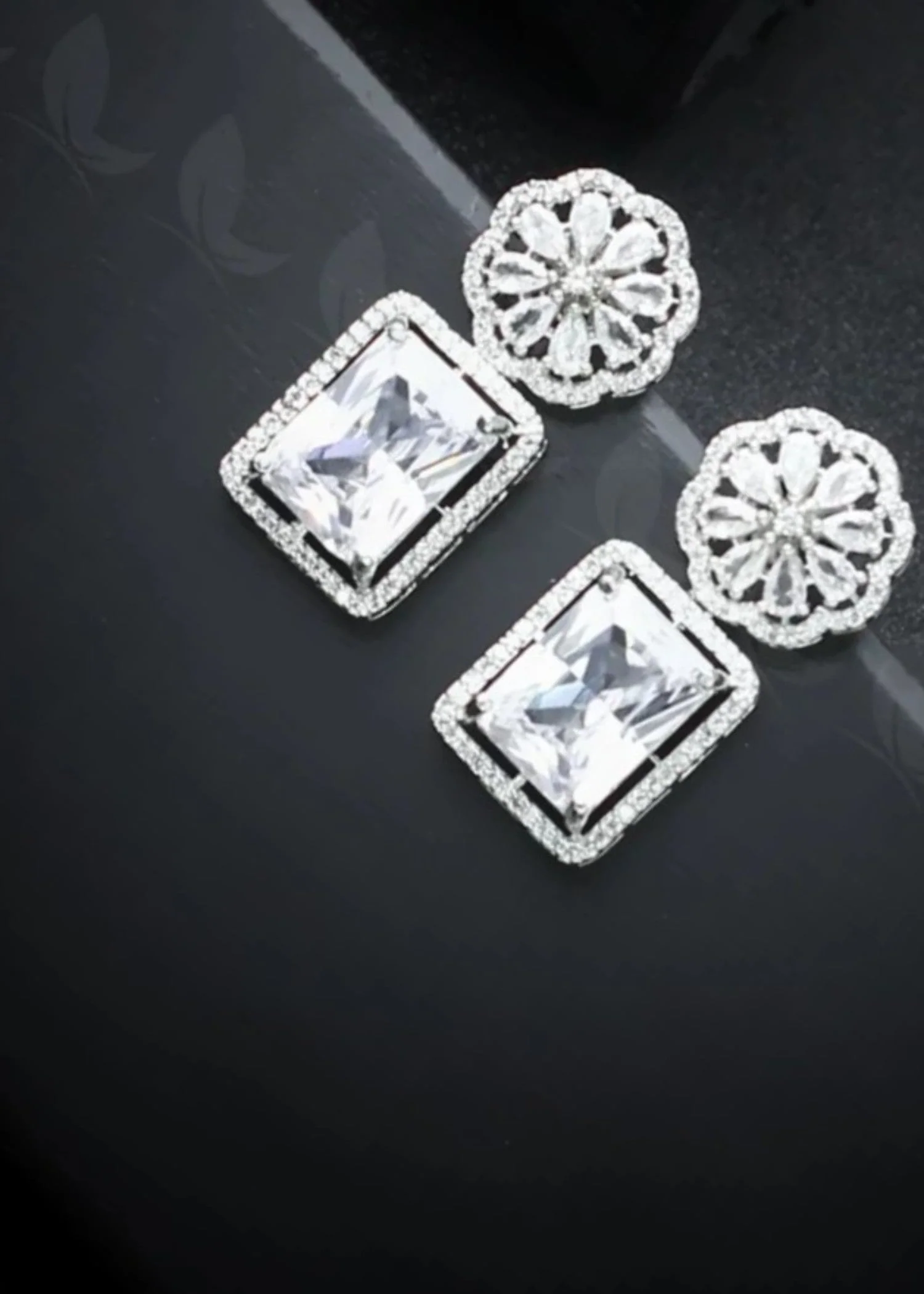 Daphne Earrings - Silver White
