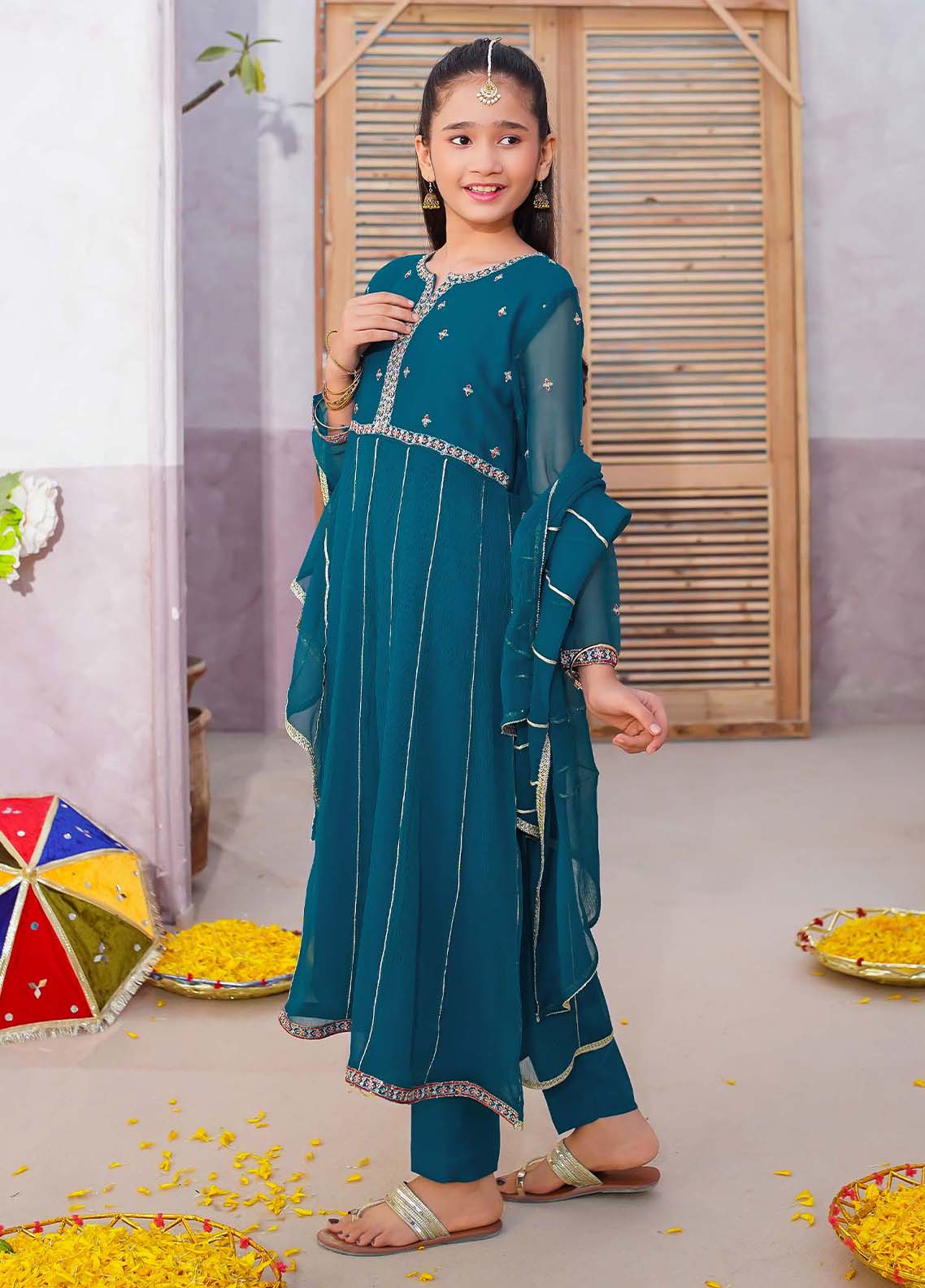 3 Piece Teal Crinkle Embroidered Suit