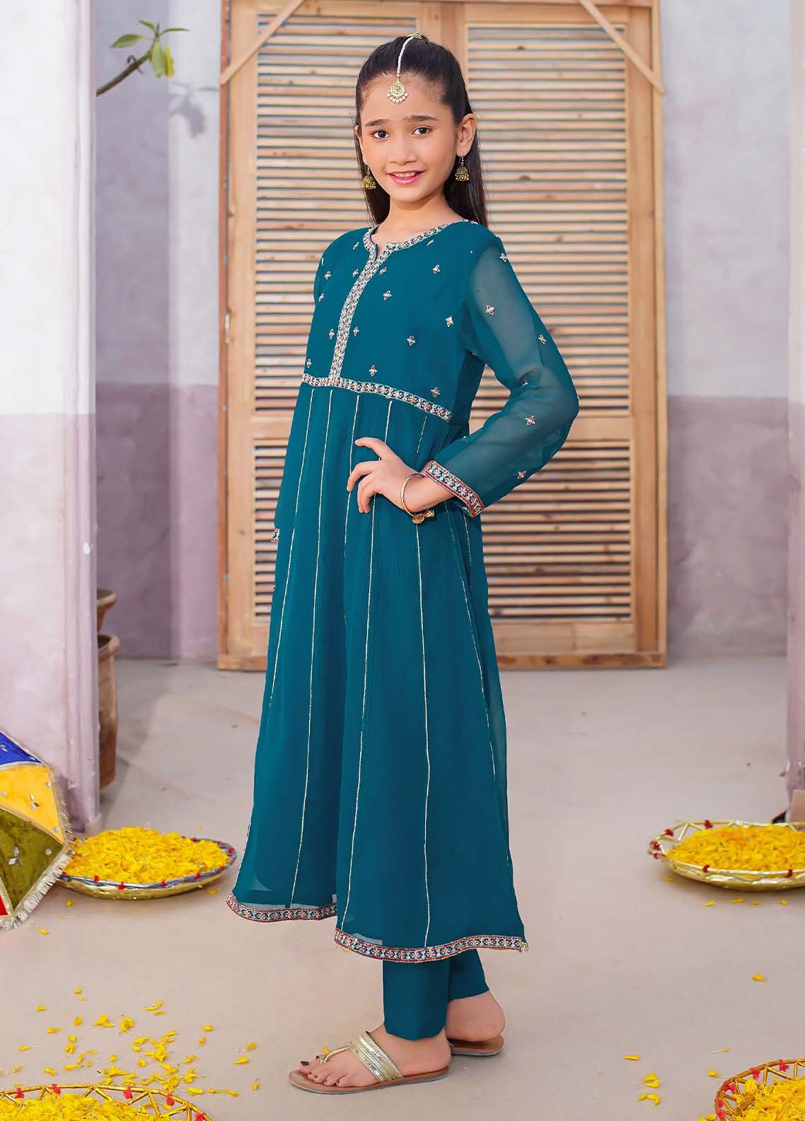 3 Piece Teal Crinkle Embroidered Suit