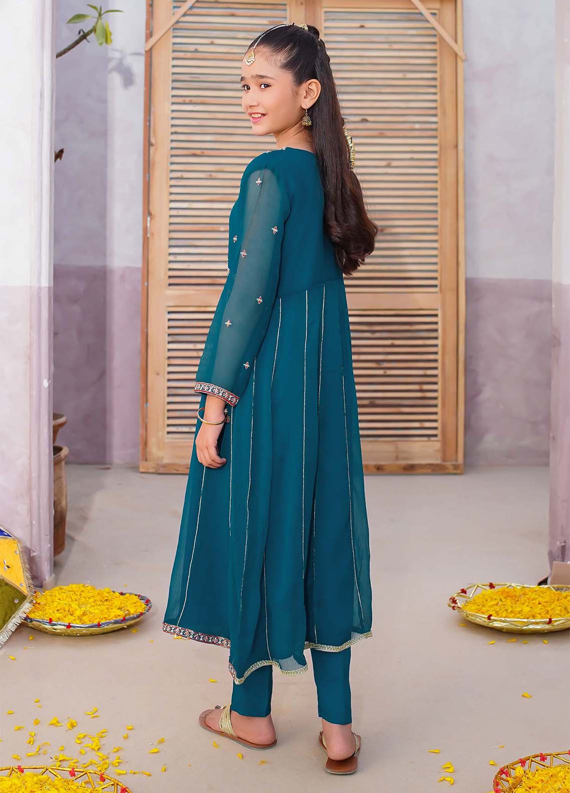 3 Piece Teal Crinkle Embroidered Suit