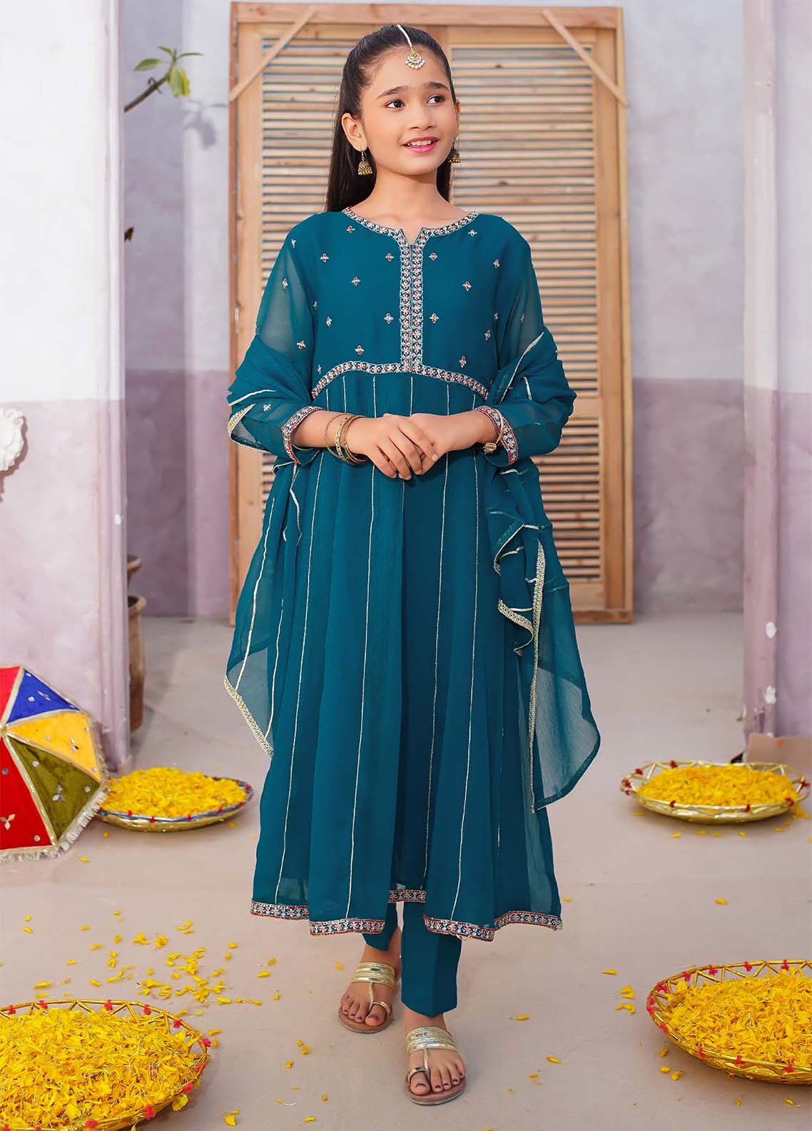 3 Piece Teal Crinkle Embroidered Suit