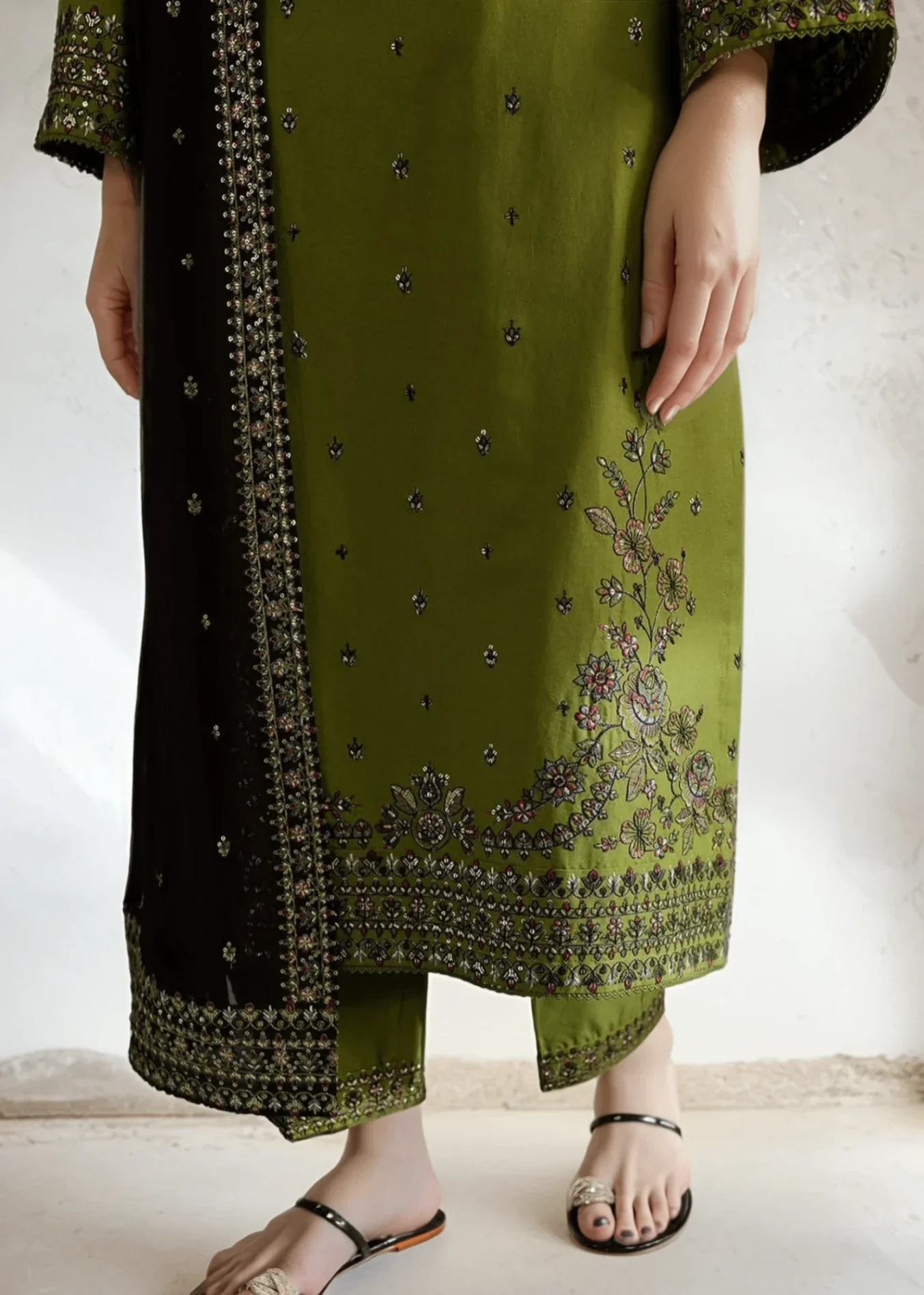 Ezzah Embroidered dress-3pcs