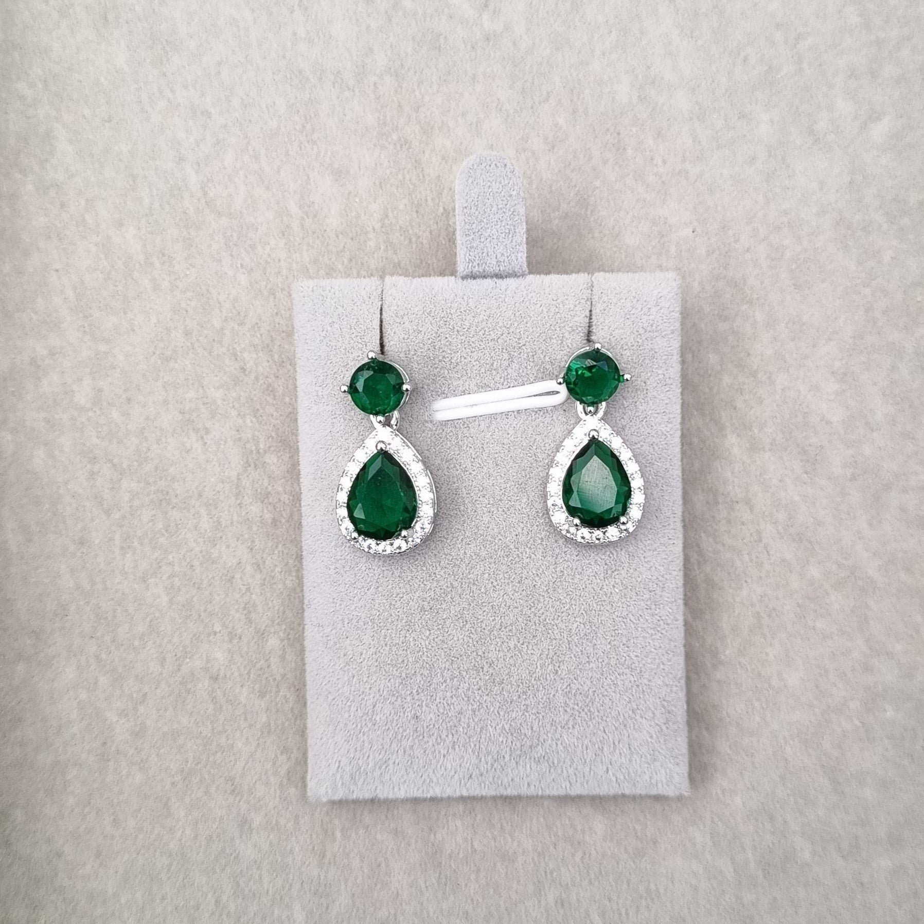 V-092 Earrings