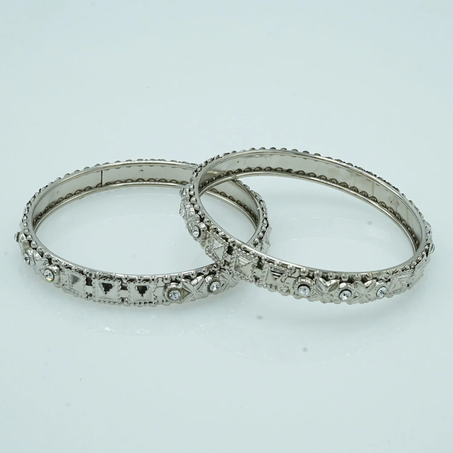Zaywer | Journey of Grace silver Bangle
