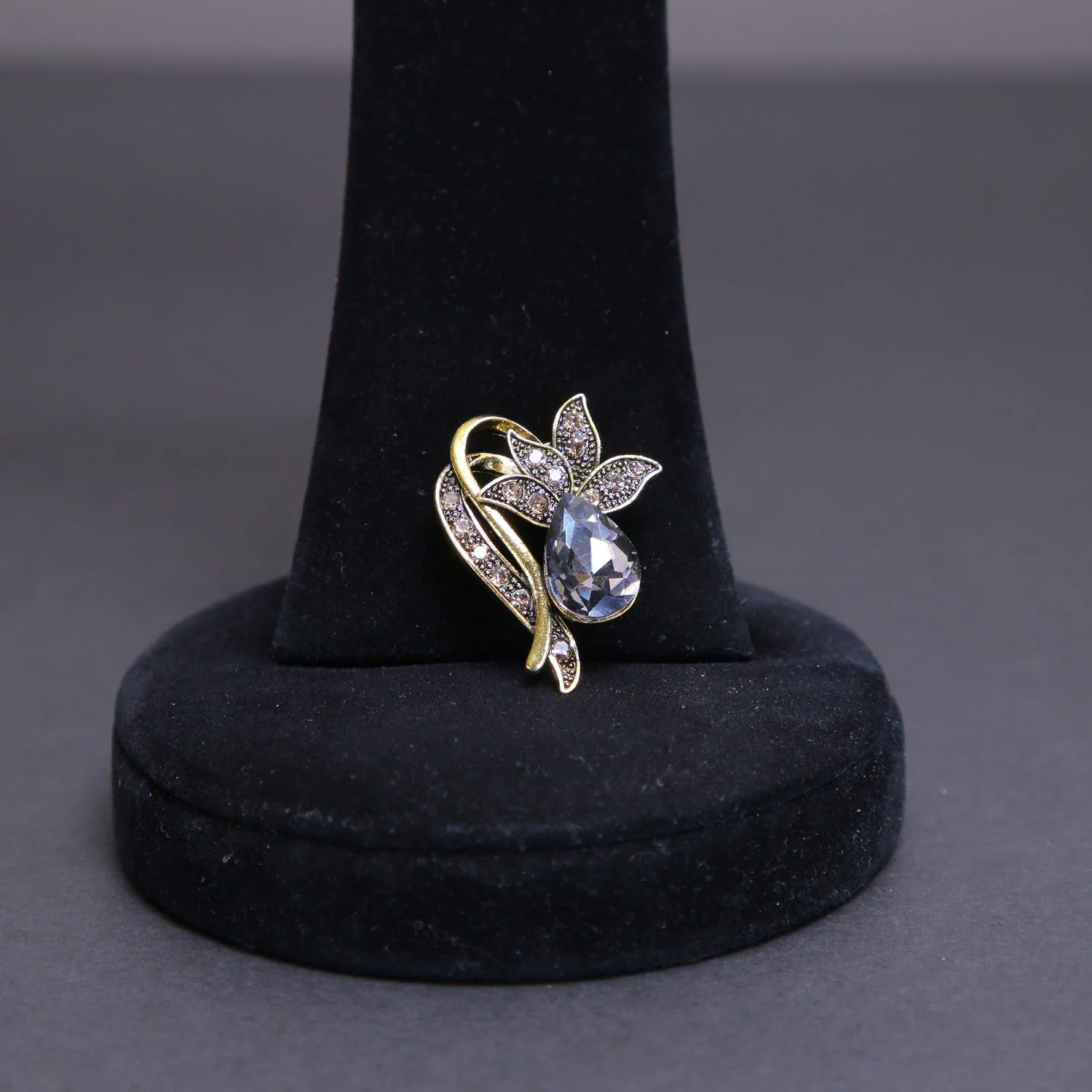 Zaywer| Duck Egg Grey Stone Glold Plated Scarf Pin 449