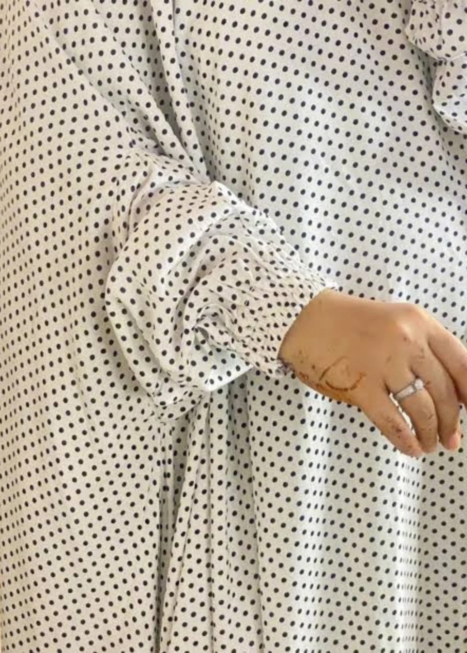 Namaz Chadar With Sleeves - Polka Dots