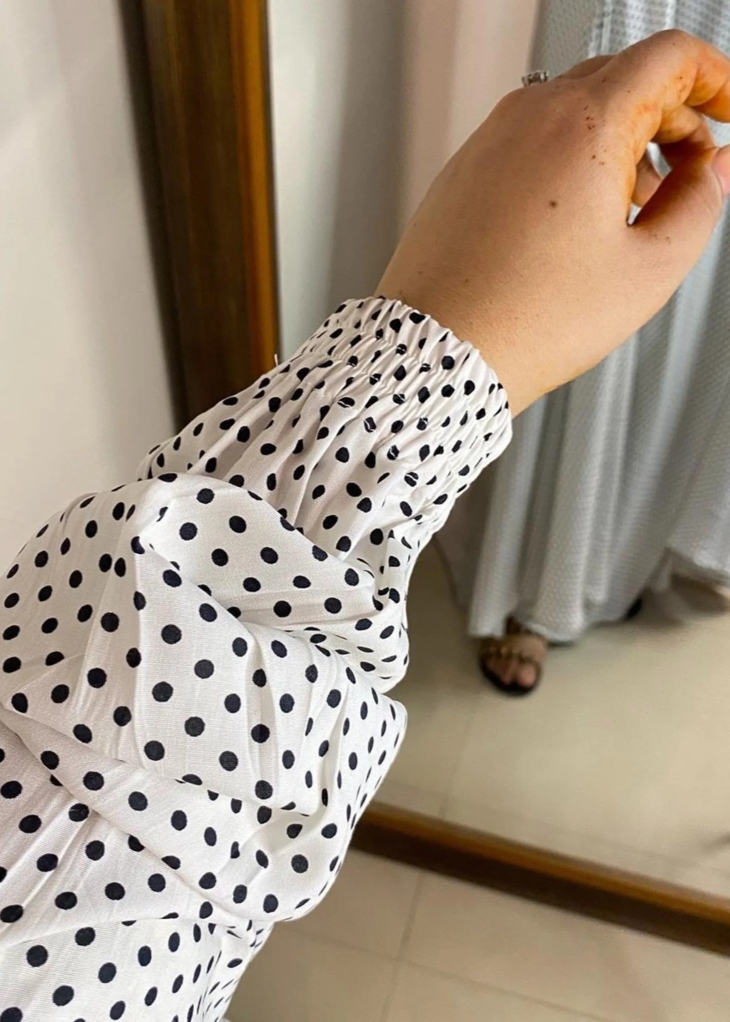 Namaz Chadar With Sleeves - Polka Dots