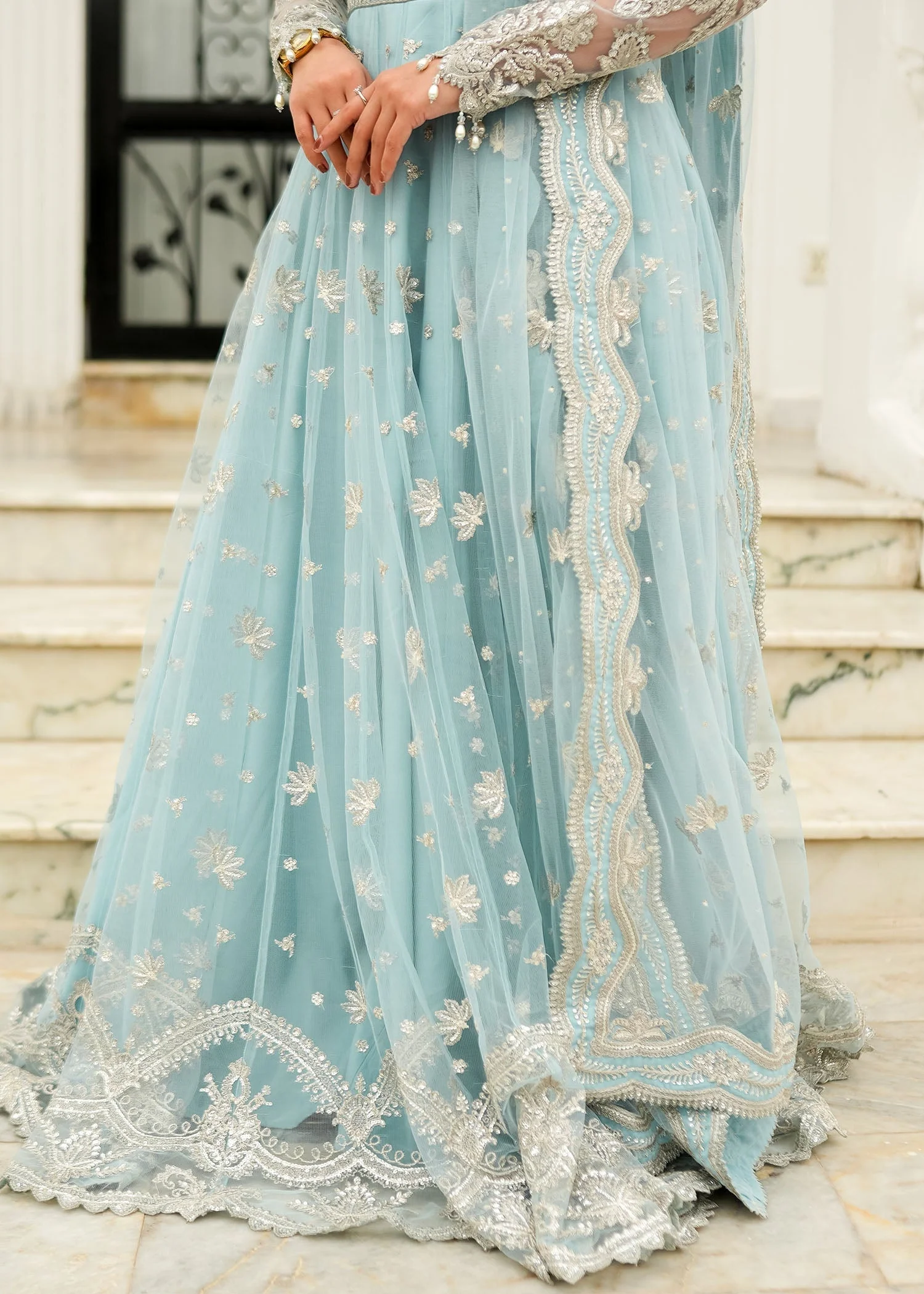 Fiora (Ice Blue)