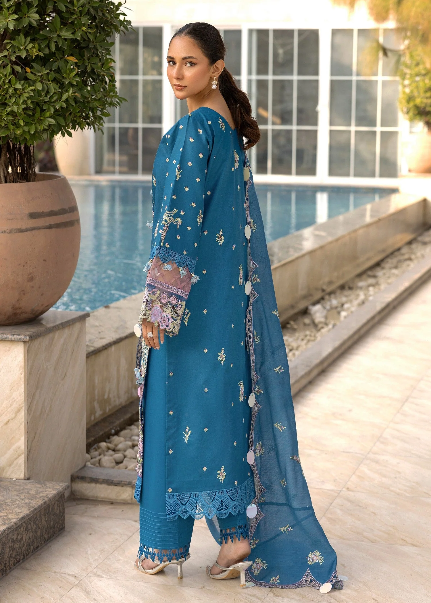 Sapphire Dusk - Luxury Lawn