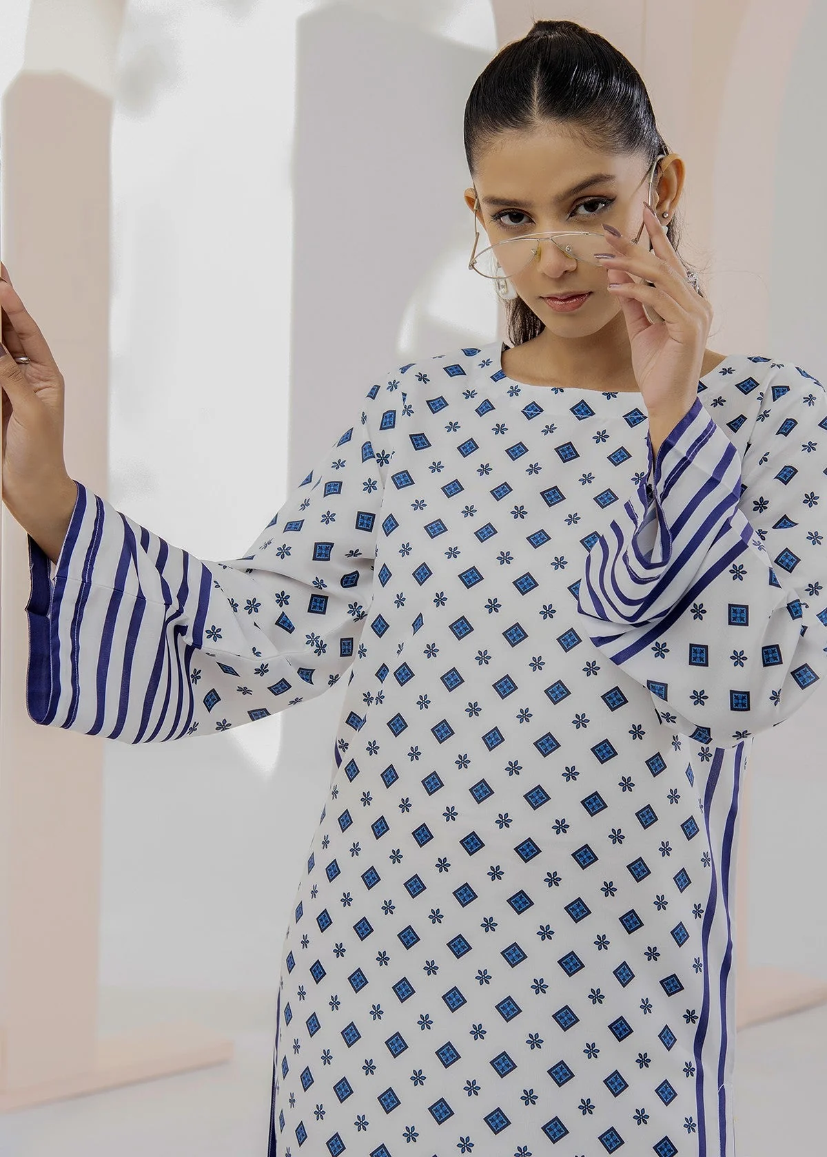 2 Piece Lawn Suit-Printed (Blue)