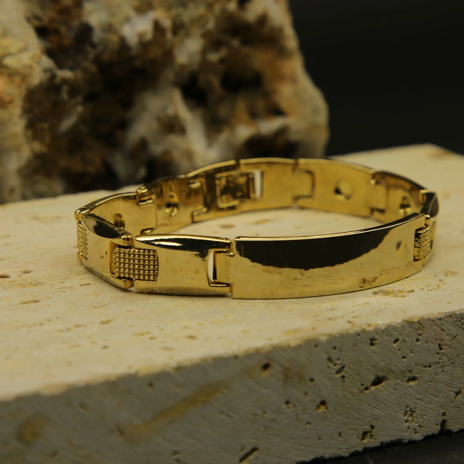 Zaywer | Dark Bloom gold Bracelet