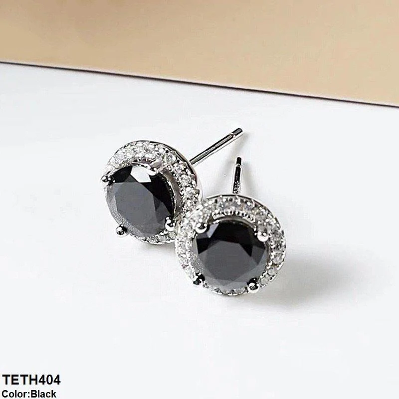 TJ Wholesale-Round Step Ear Tops Pair Black |TETH404
