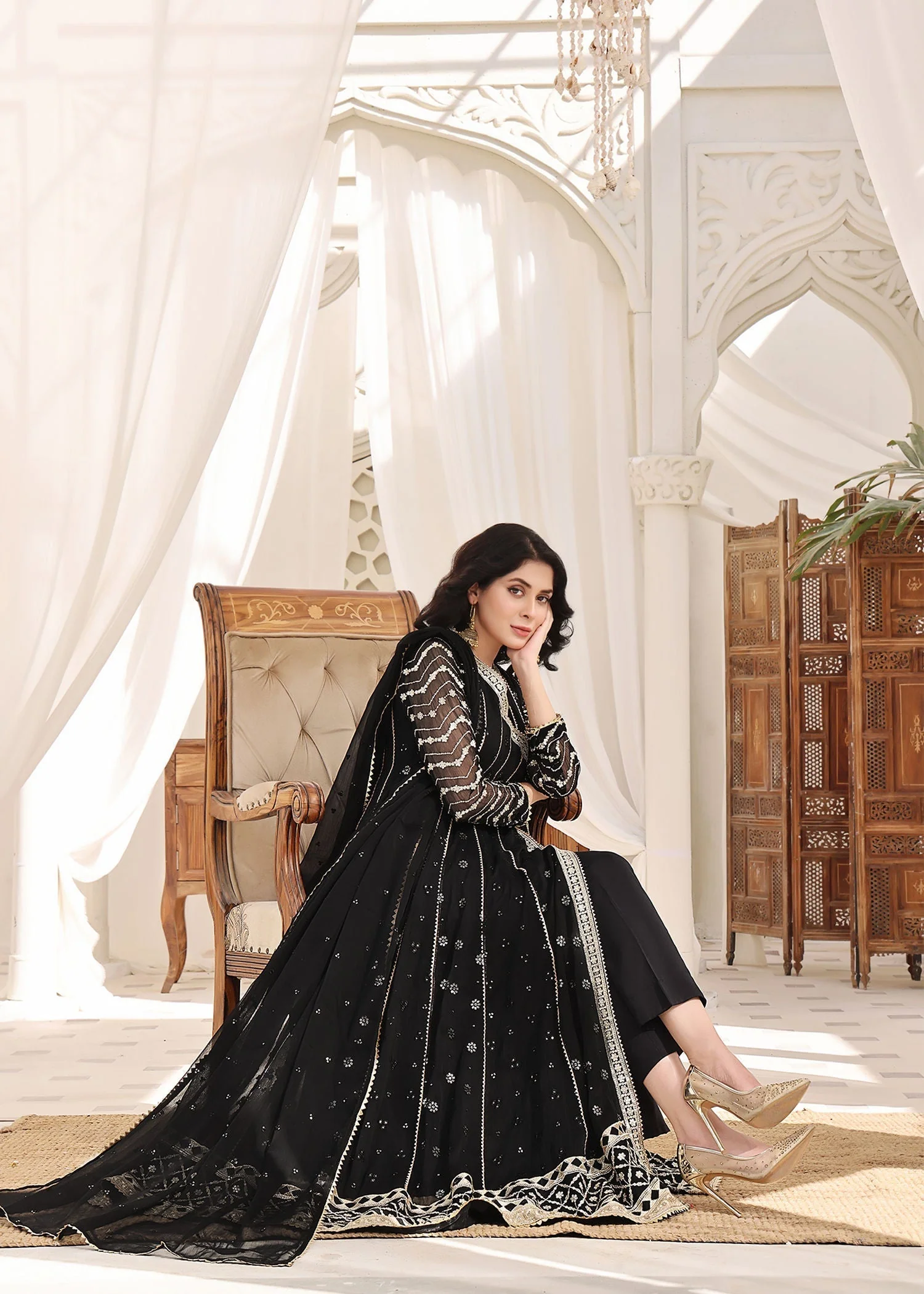 NAYAAB-Black 3 pieces 6 NAYAAB-Black 3 pieces