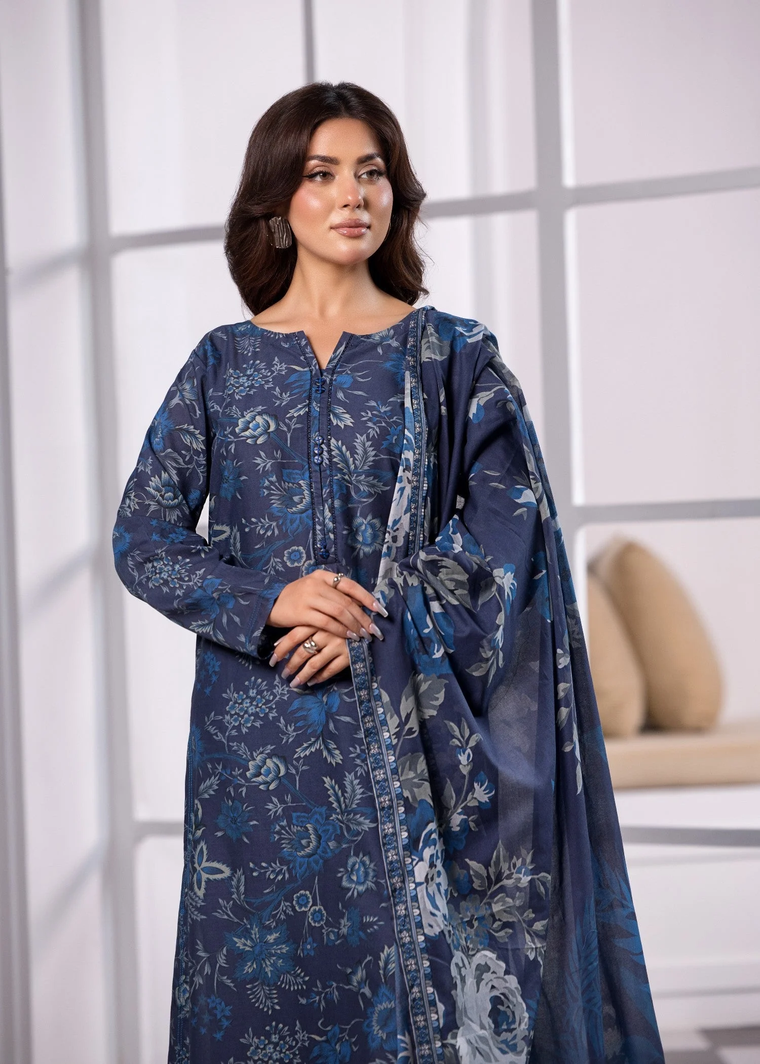 (BT006370-BLU-02)