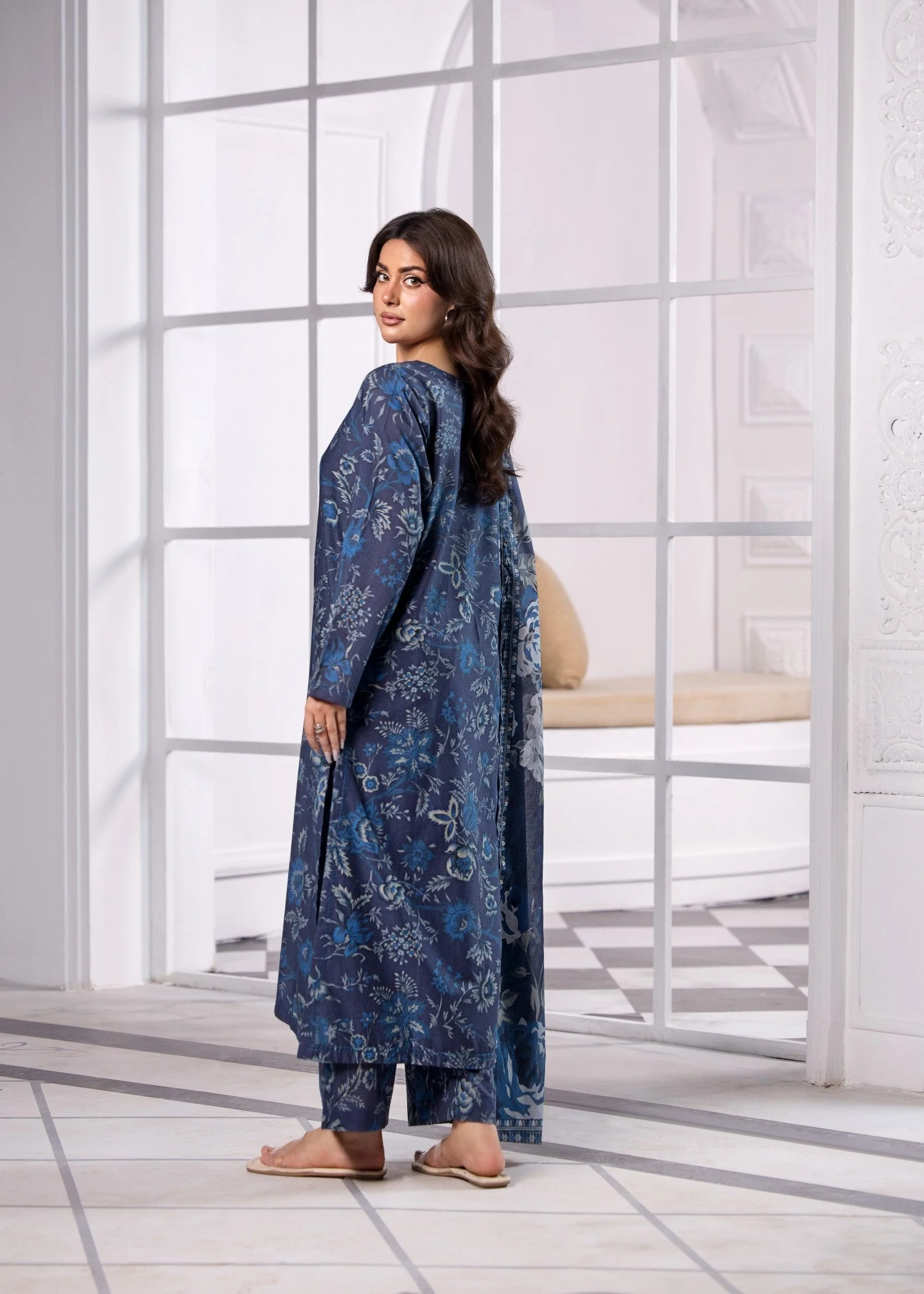 (BT006370-BLU-02)