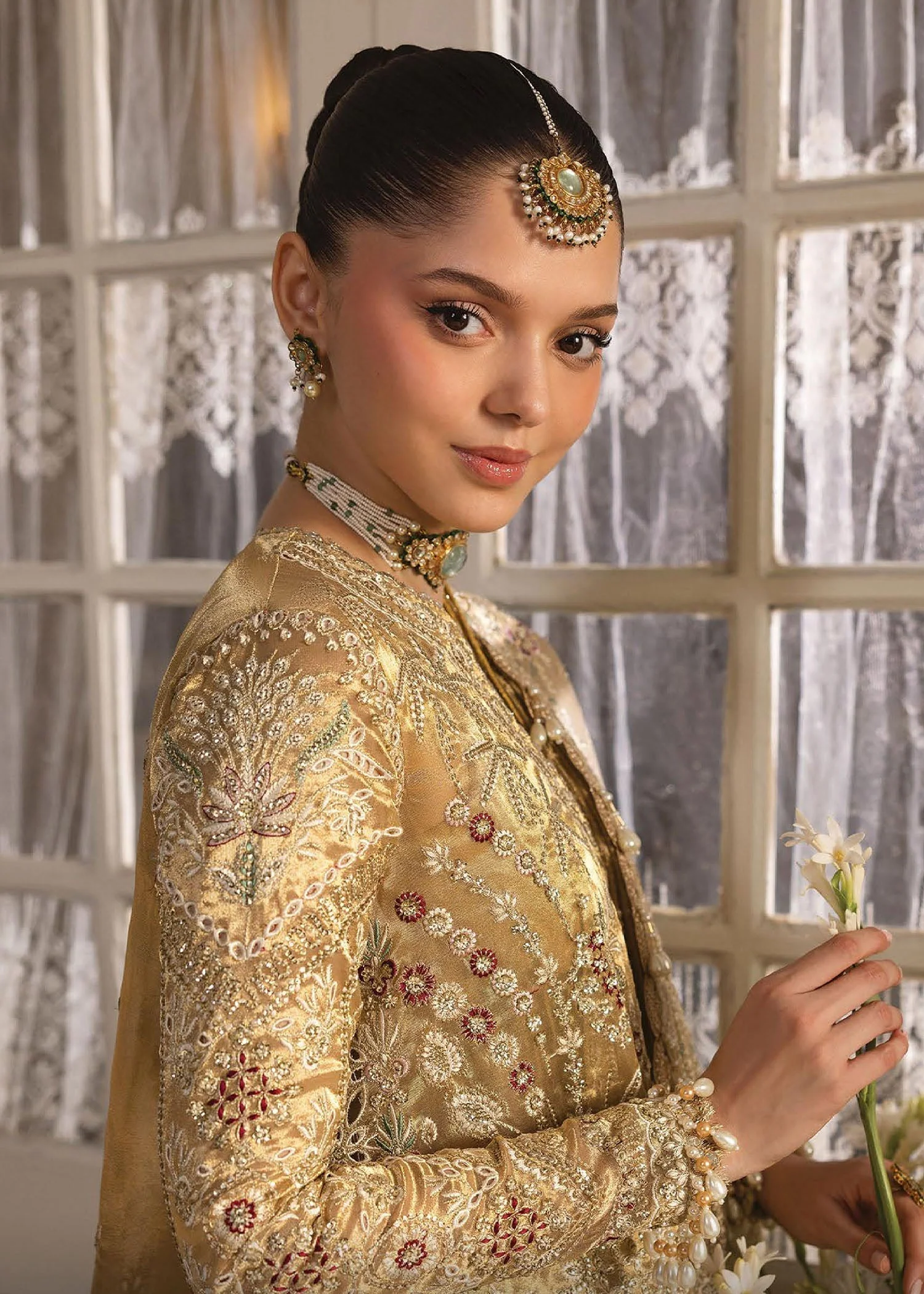 Afz*-Goldveil-073-25