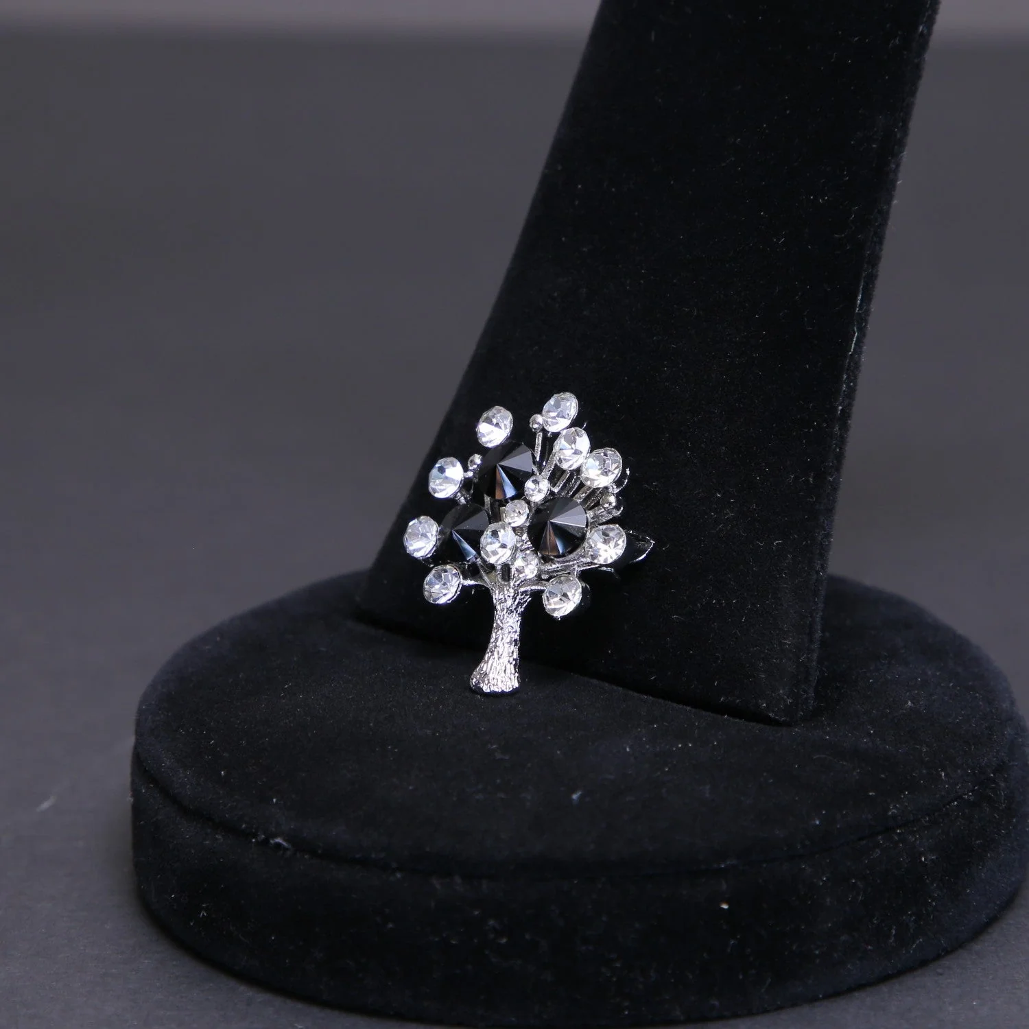 Zaywer| White Stone Silver Coating Scarf Pin 464 3 Zaywer| White Stone Silver Coating Scarf Pin 464