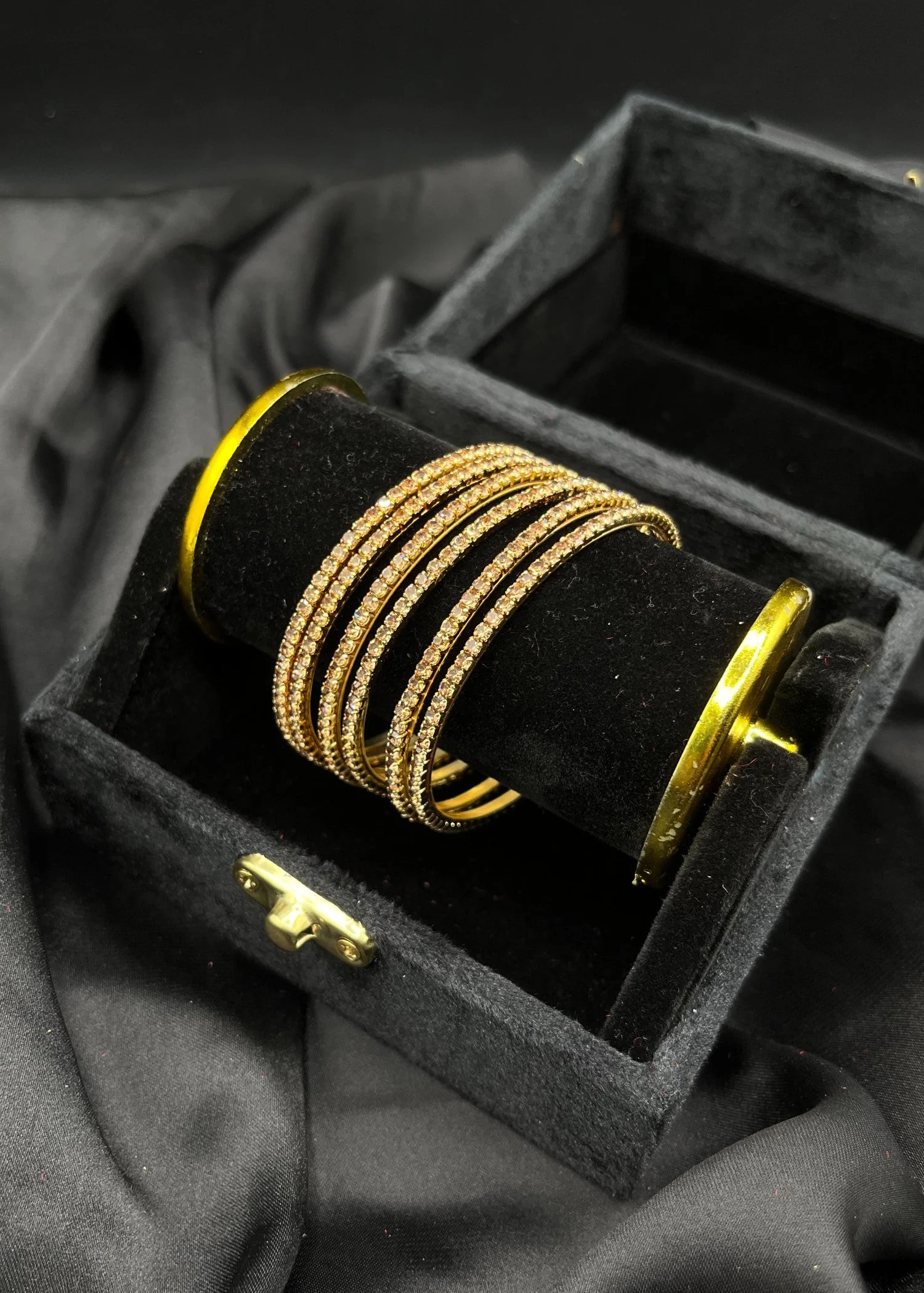 Golden Glow Bangle Set
