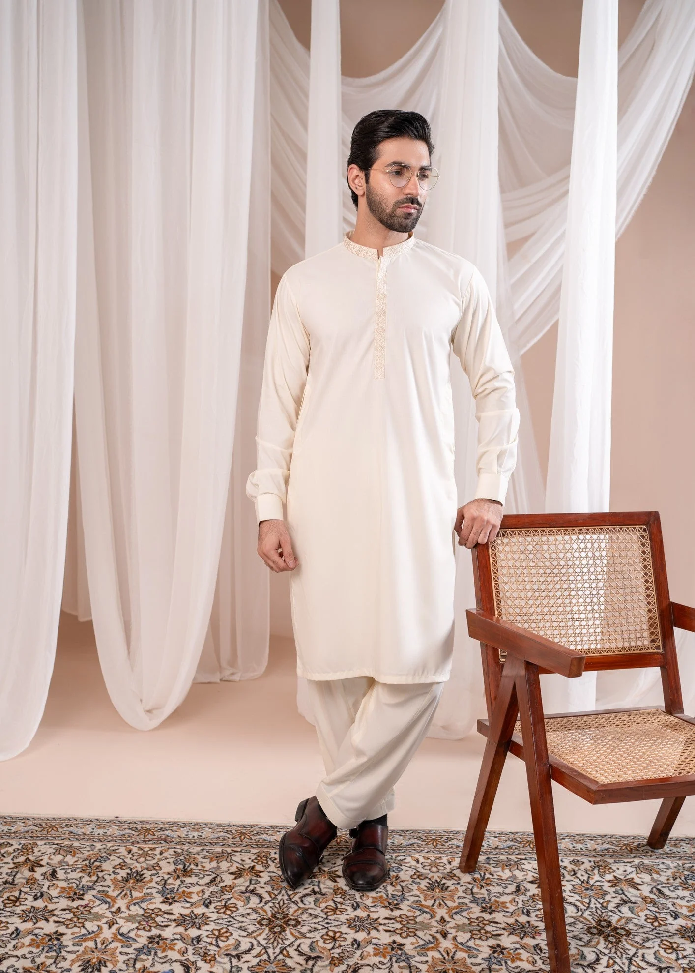Formal Bosky White Kurta Shalwar - Collar Neck Embroidered - Men