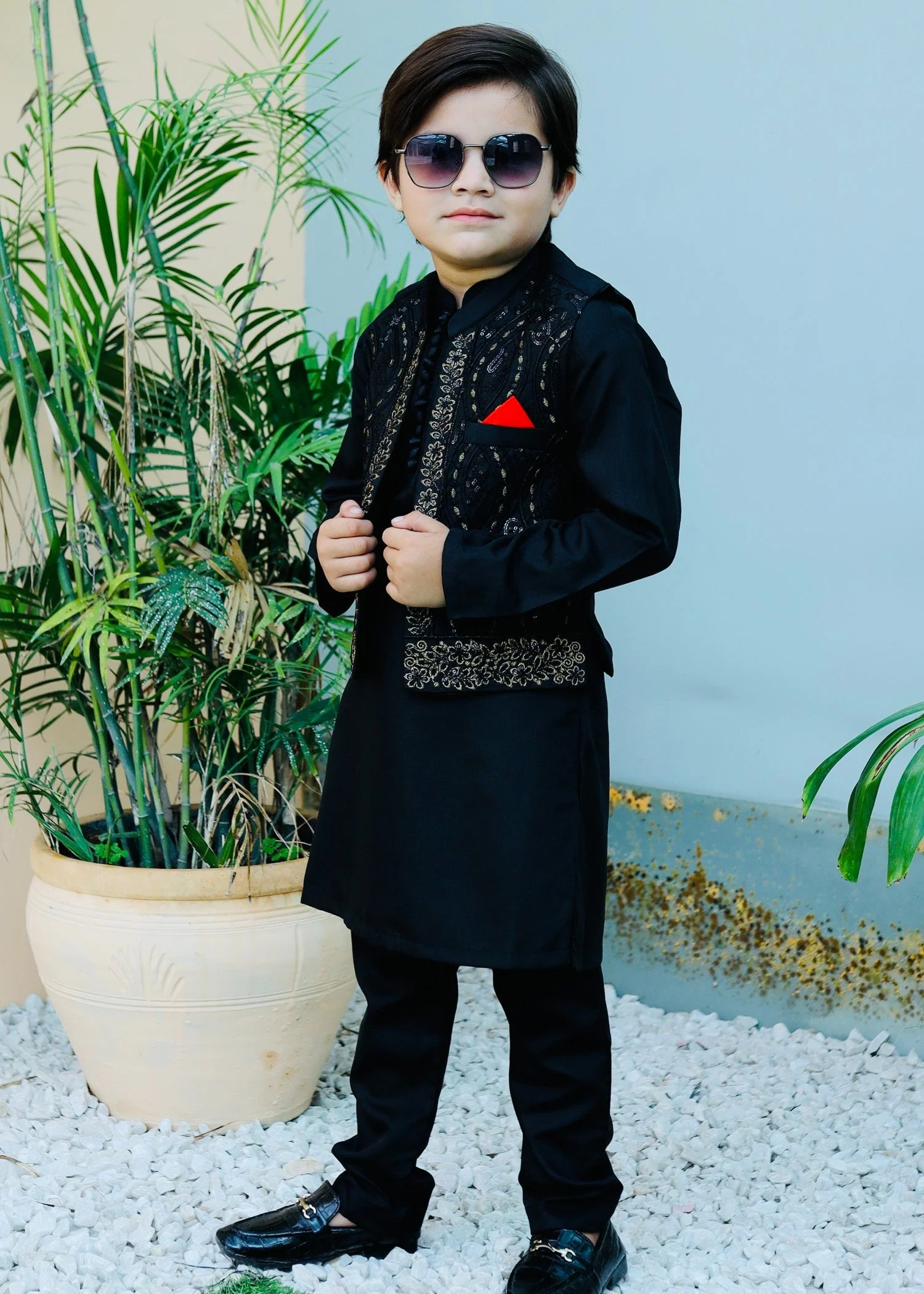 Black Waistcoat Suit AHW 008 5 Black Waistcoat Suit AHW 008