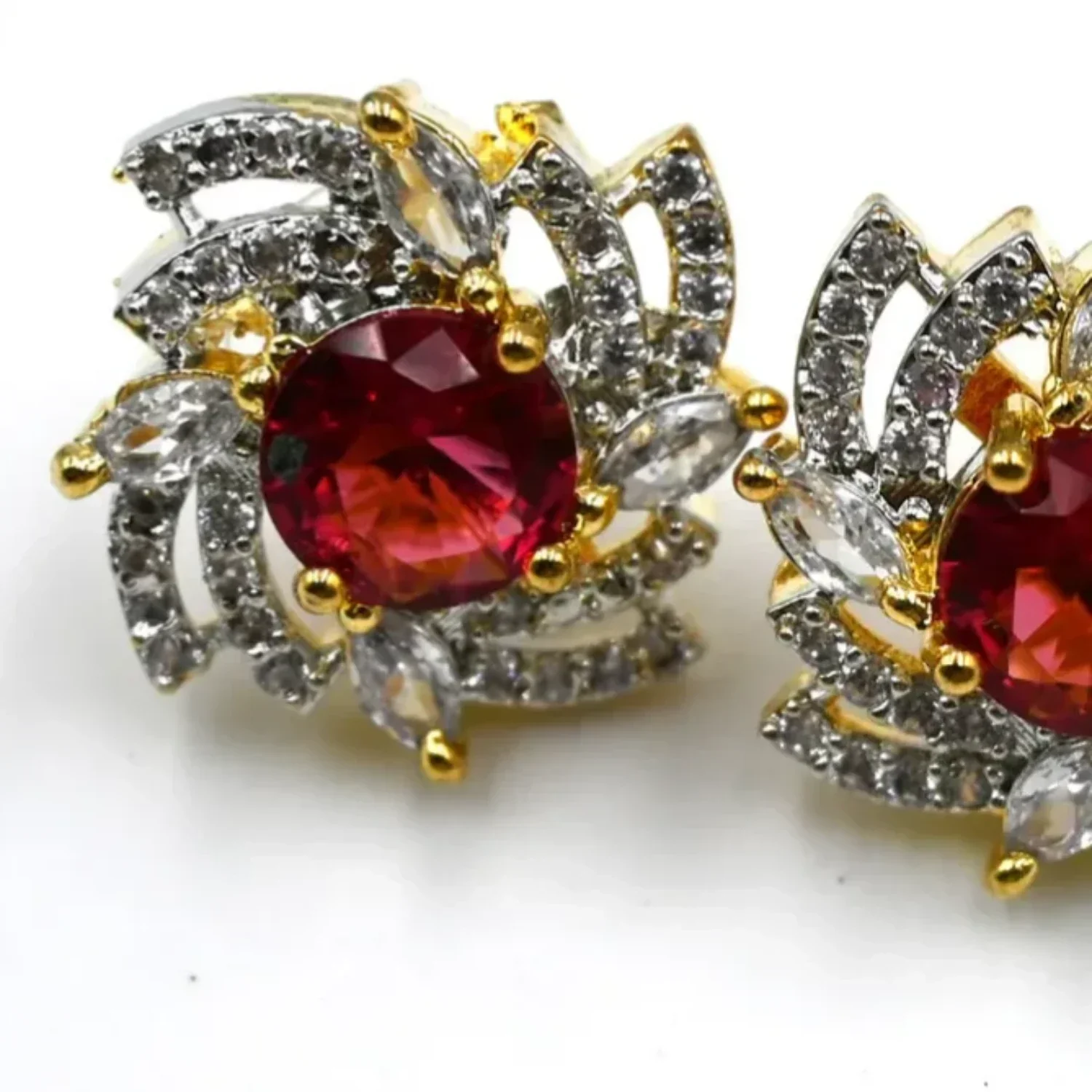 Ceylon Red Studs